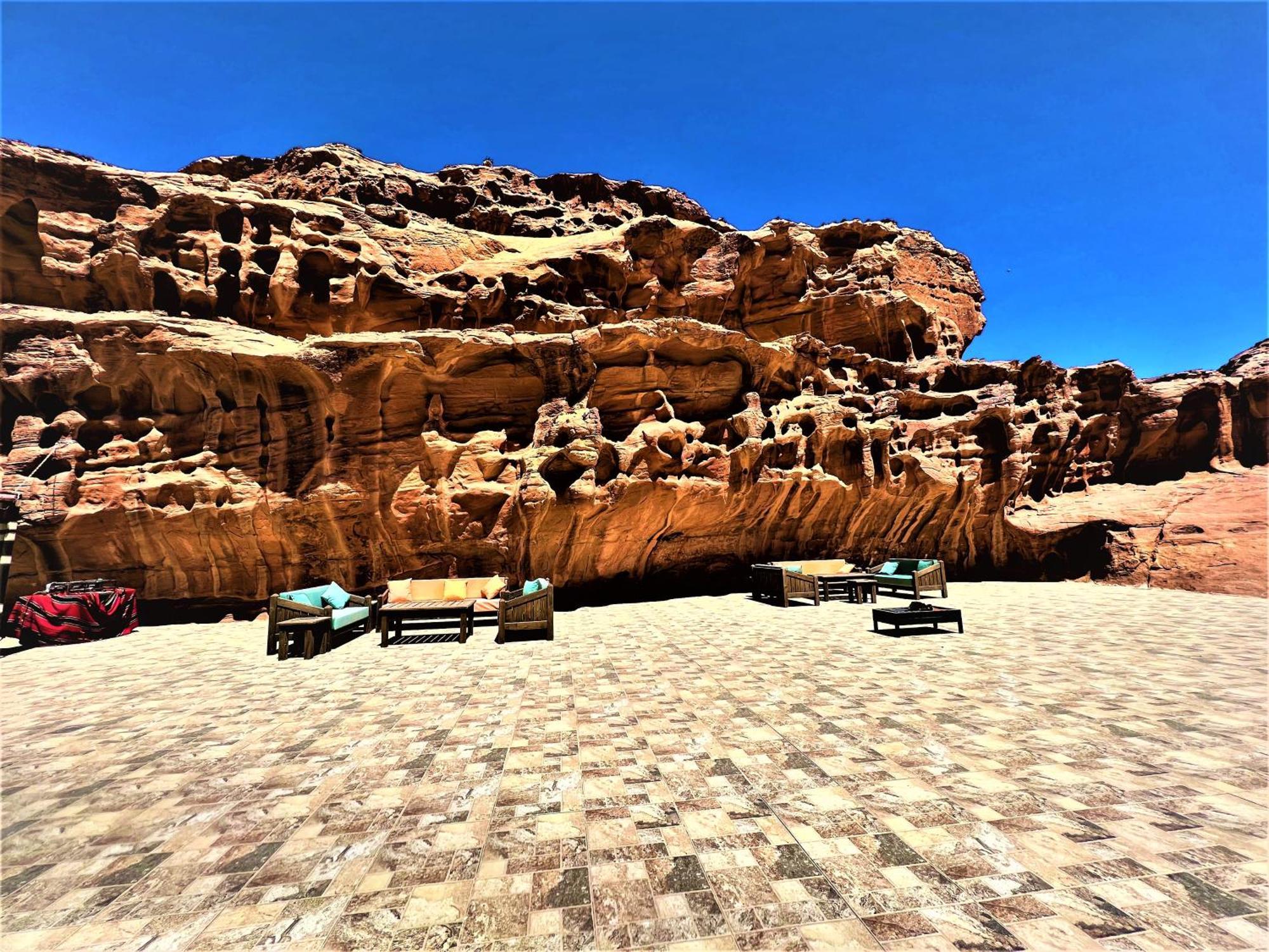 The Villas - Bedouin Boutique Resort Wadi Rum Exterior photo